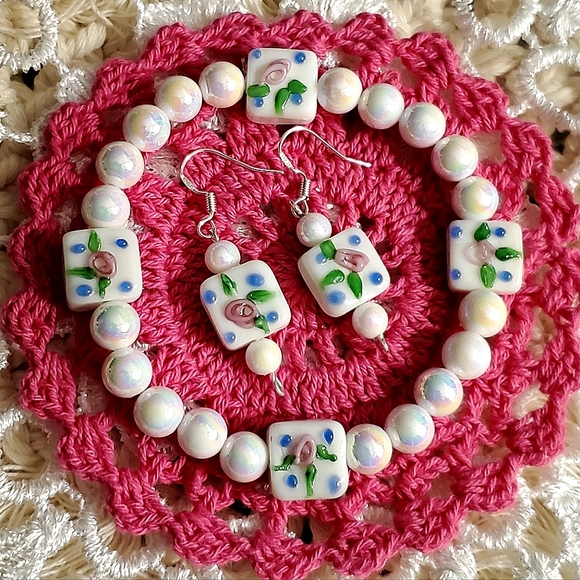 HANDMADE by me bracelet & earring set with floral glass square & acrylic beads. - Picture 1 of 6